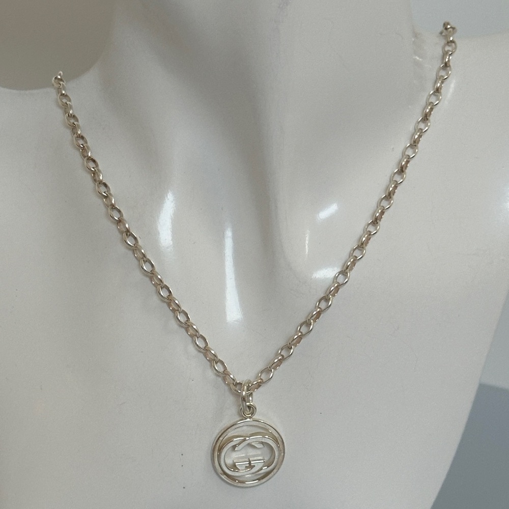 Gucci 925 sterling silver G authentic 100% Open Circle Pendant Necklace